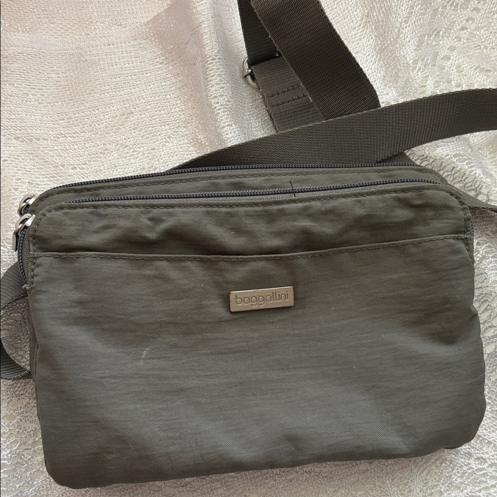 Baggallini Olive Green Men's Belt Bag